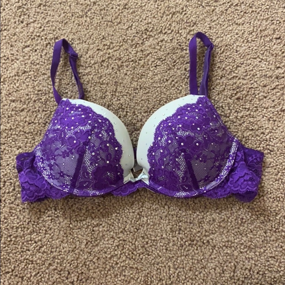 Victoria Secrets Bra